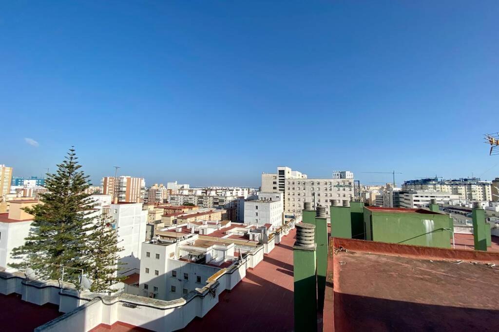 カディスPenthouse Mara Ascensor Y Playa Grupo Ac Gestionアパートメント エクステリア 写真